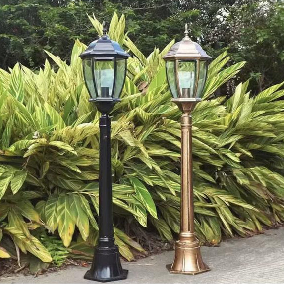 Classic Outdoor Garden Bollard