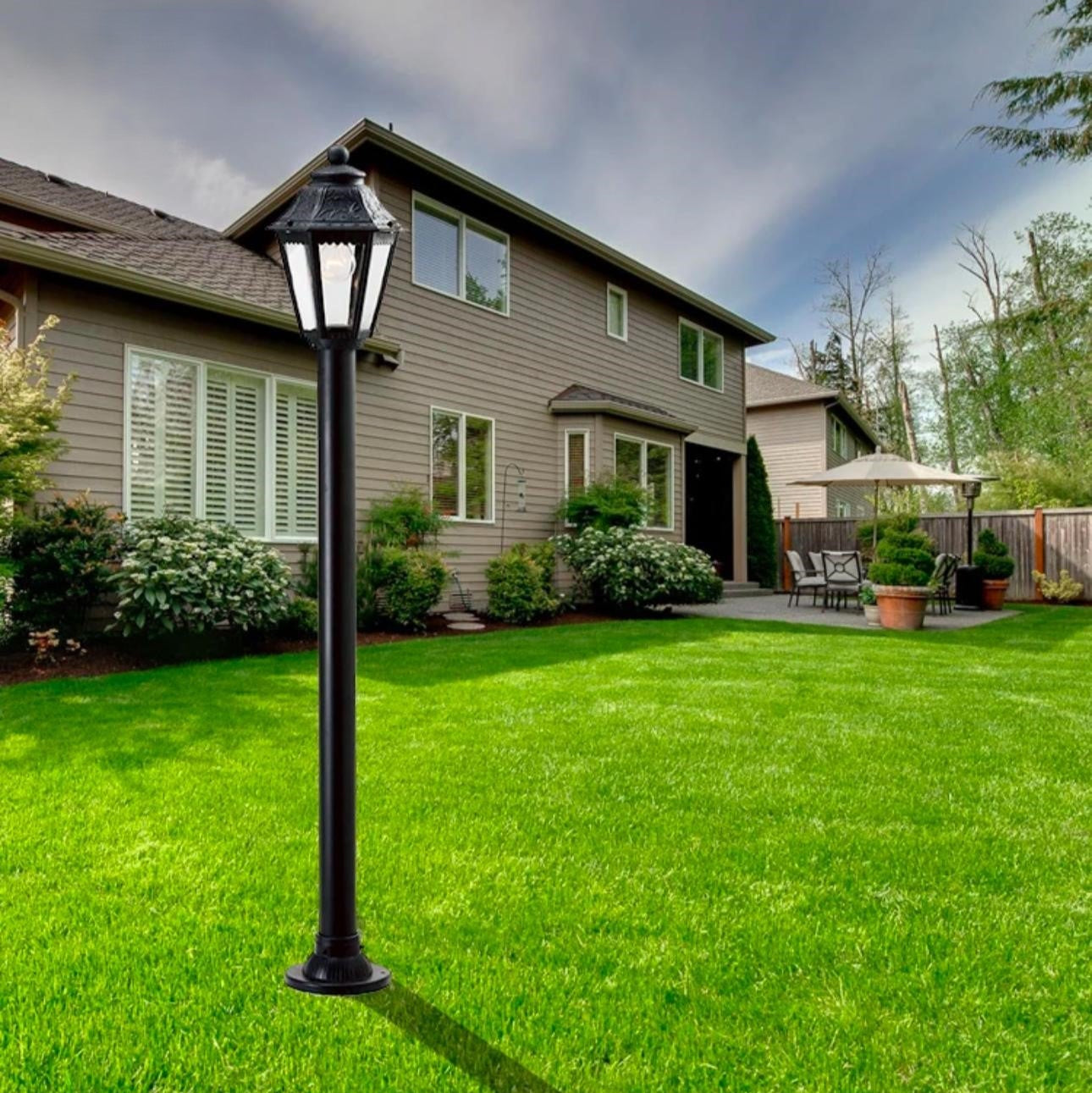 Outdoor Vintage Garden Bollard