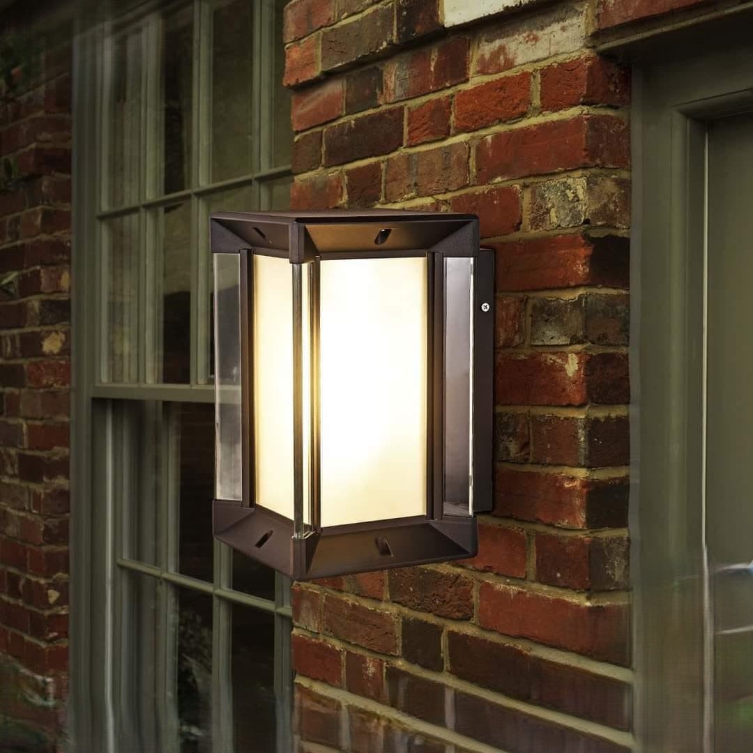 Modern Wall Lamp With Glass