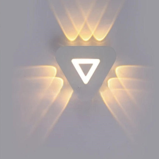 Wall Lamp Triangular Shape