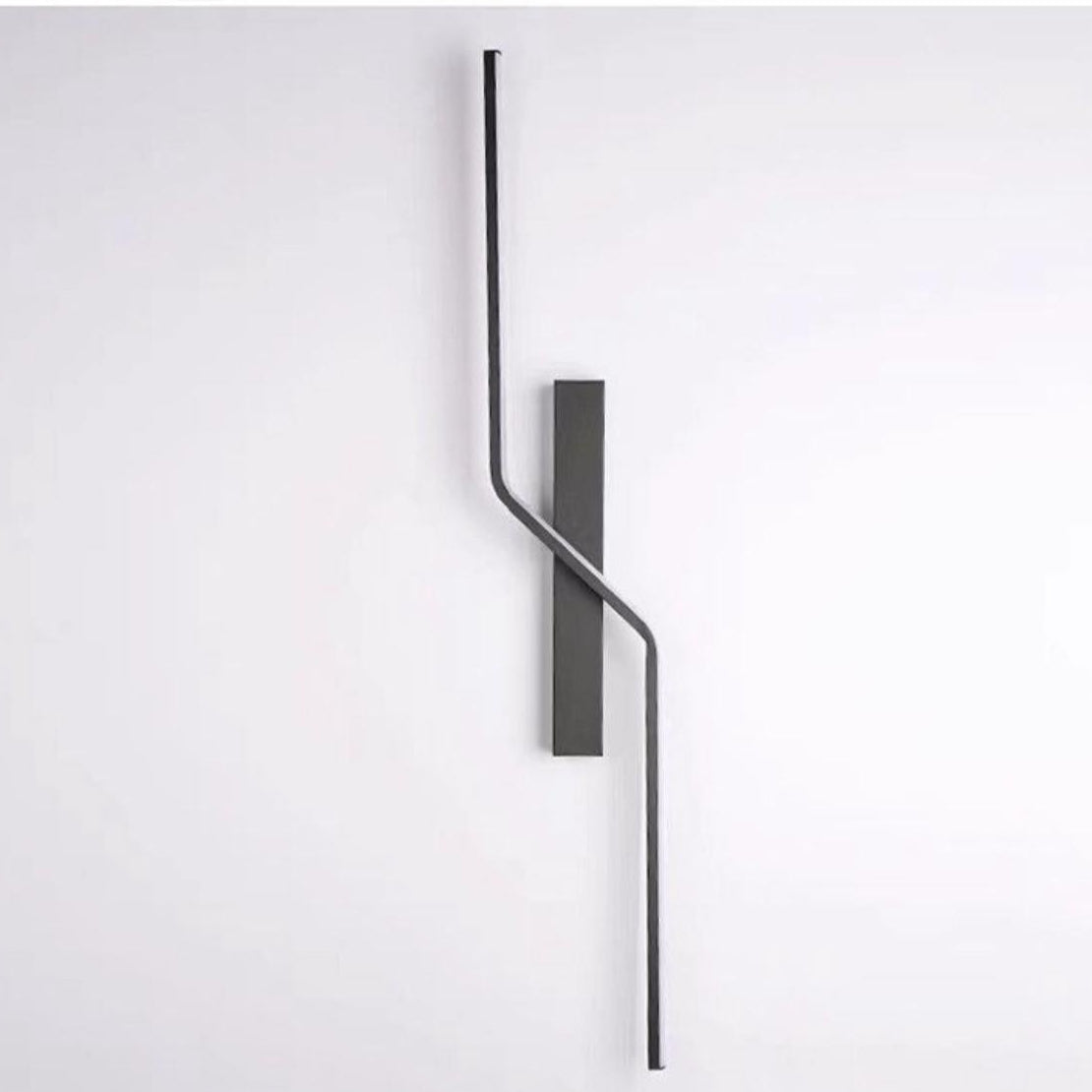Nordic Single Linear Wall Light