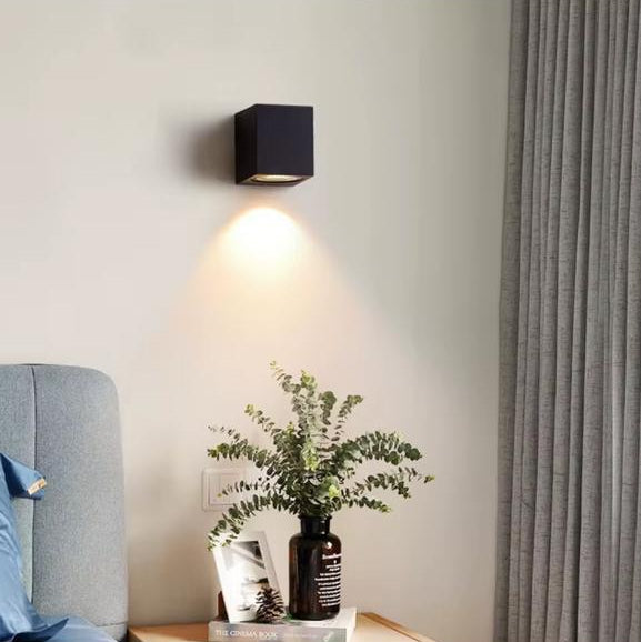 Luxpoint Square Wall Lamp