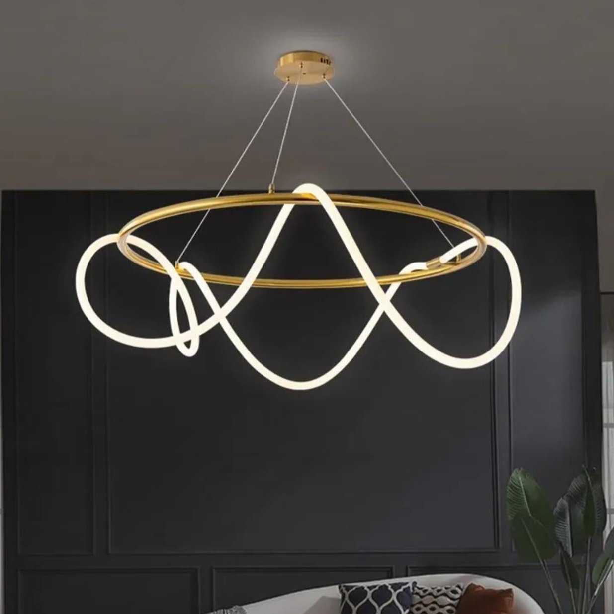 Creative Design Round Bar With Hanging Led Rope