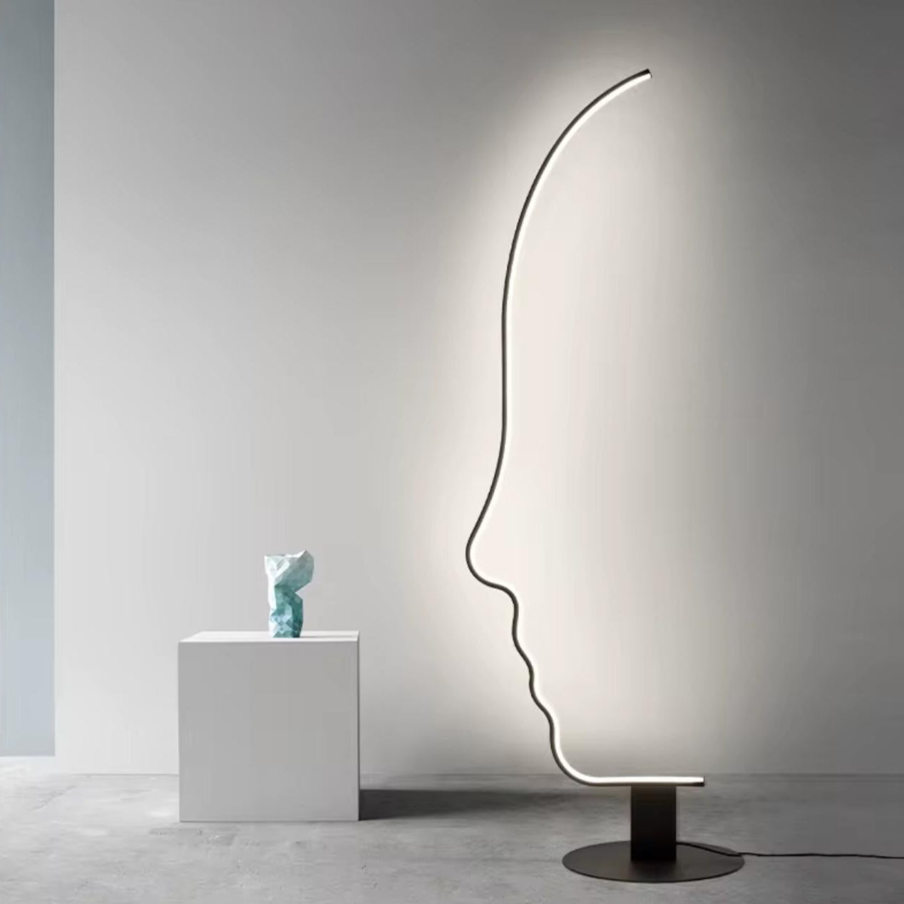 Human Face Modern Floor Lamp
