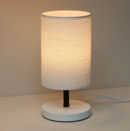 Simple Round Flat base Wood Table Lamp