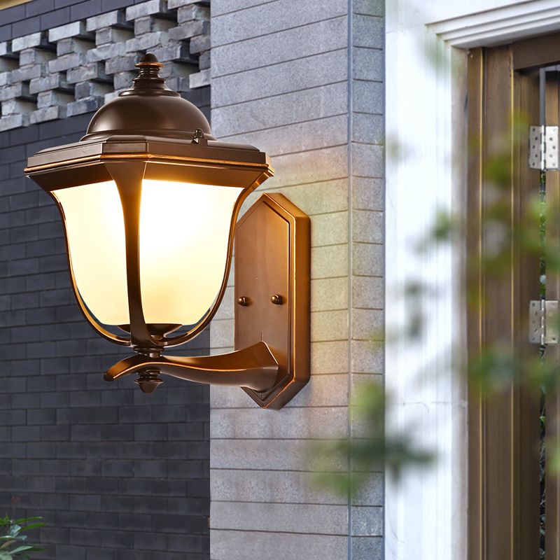 Vintage Outdoor Wall Lamp